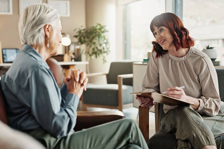 Therapist and Patient for Anxiety Treatment near Blackberry Knolls, IL